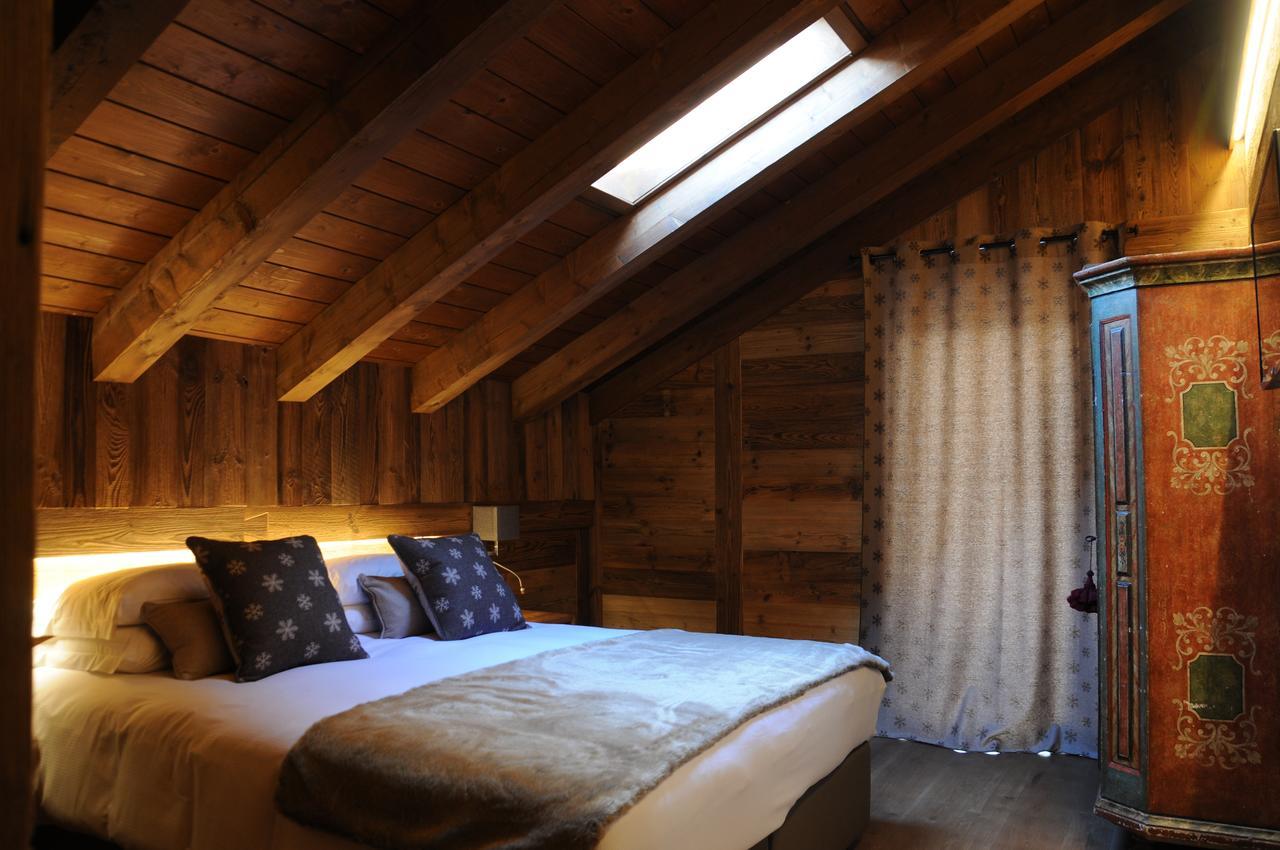 L'Abri Des Amis Hotel Курмайор Екстериор снимка
