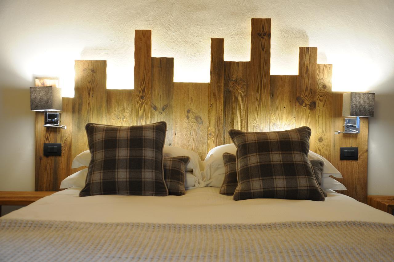 L'Abri Des Amis Hotel Курмайор Екстериор снимка